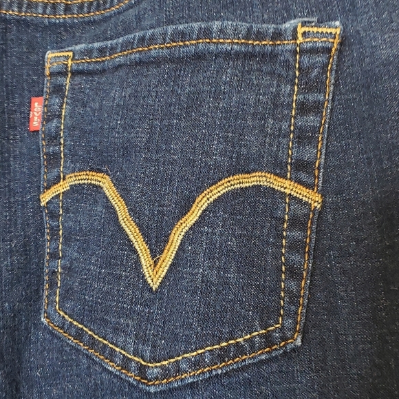 Levis 526 Slender Bootcut Jeans RARE Back Pocket Sustainable Western Womens - Picture 7 of 16